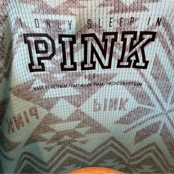 Victoria's Secret PINK Aztec Festive Holiday Sleep Long Sleeve Tee Wmn’s Sz L - Picture 8 of 10